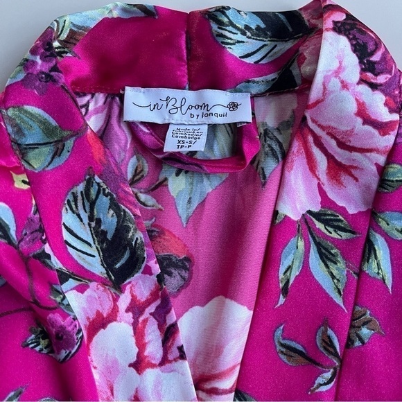 IN Bloom Fuchsia Floral Robe US XS-S - Picture 7 of 7